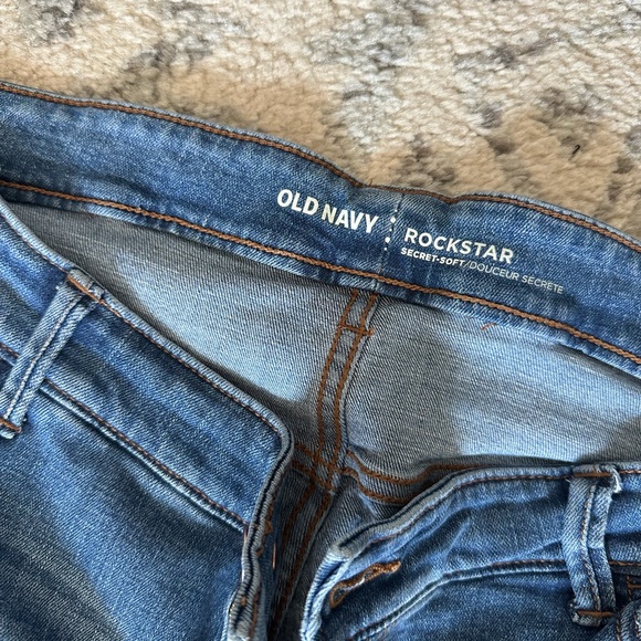 Old navy straight leg jeans - Picture 3 of 3